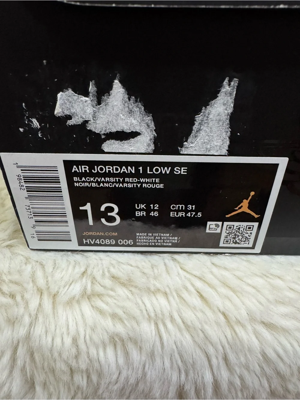 Jordan Low Top Sneakers - Black & Red